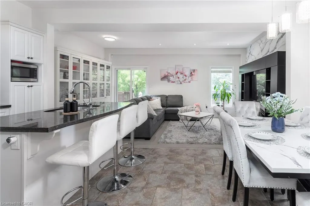 345 Glancaster Road, #14