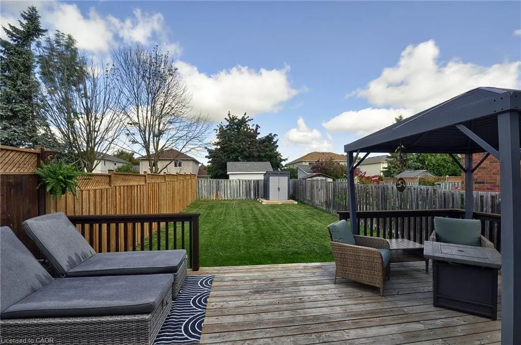 209B Inverhuron Crescent