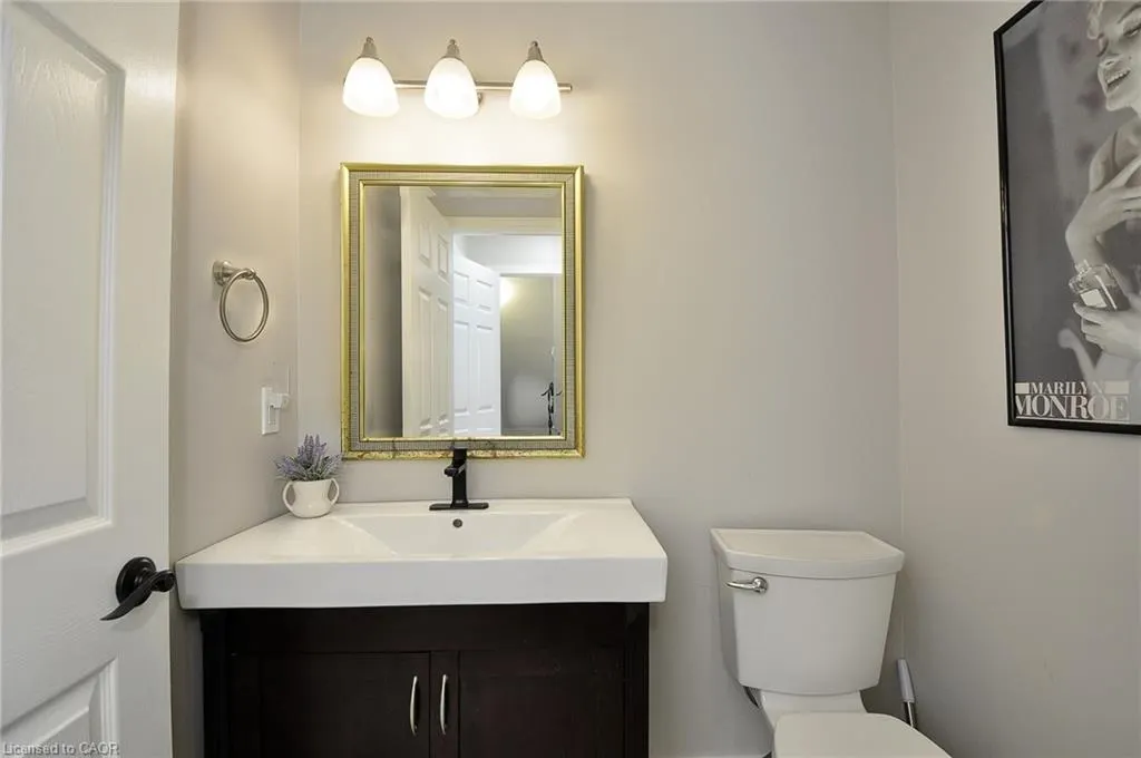 209B Inverhuron Crescent