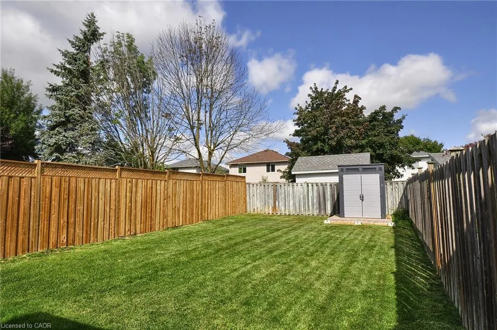 209B Inverhuron Crescent