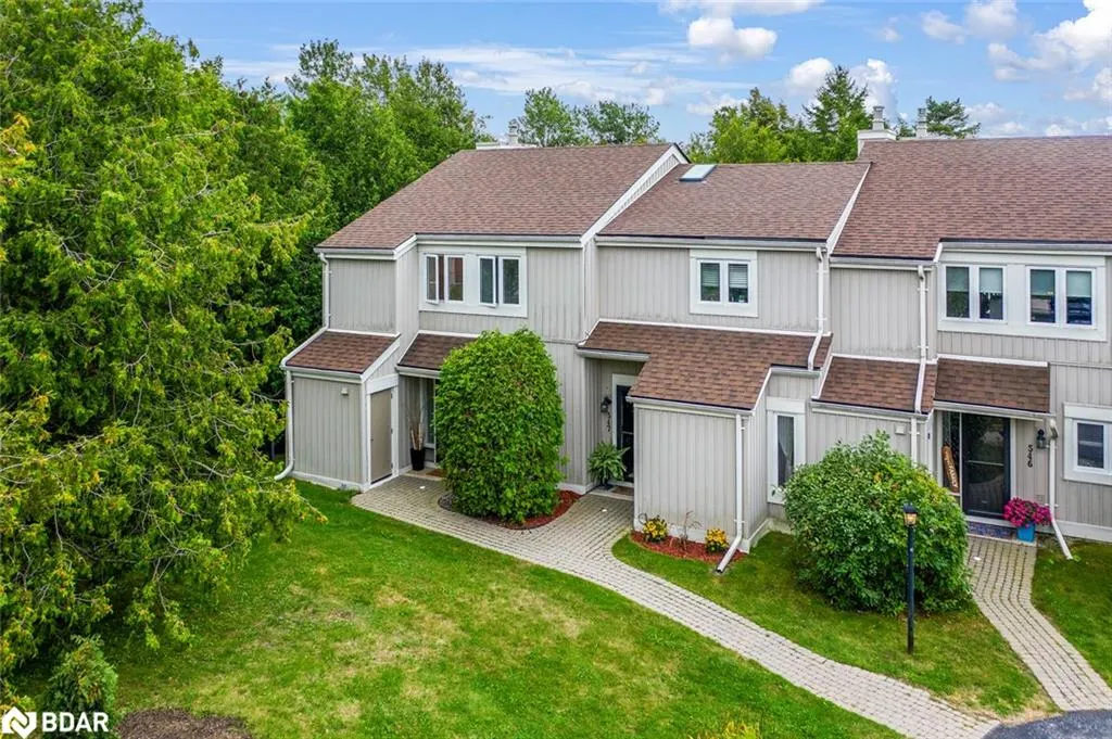 548 Oxbow Crescent