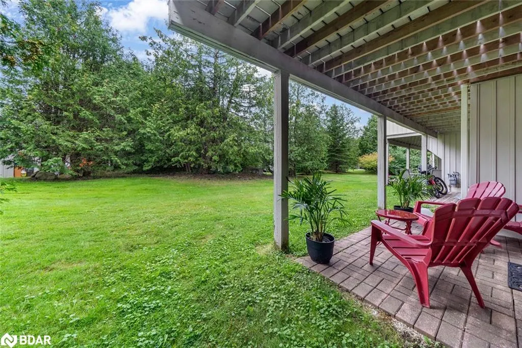 548 Oxbow Crescent