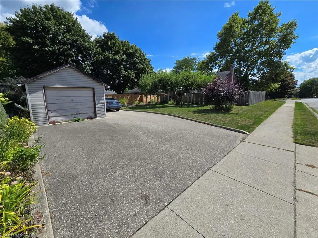 72 Glenview Avenue