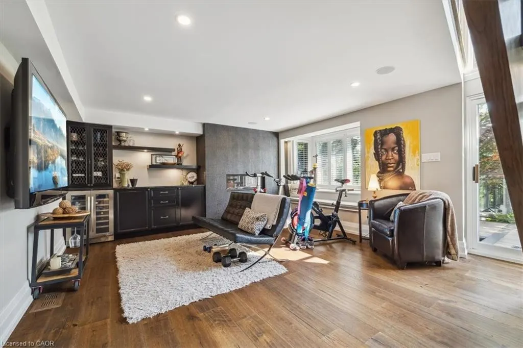 382 Trafalgar Road