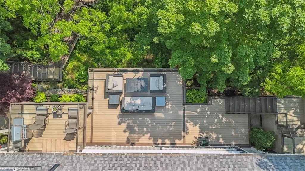 382 Trafalgar Road