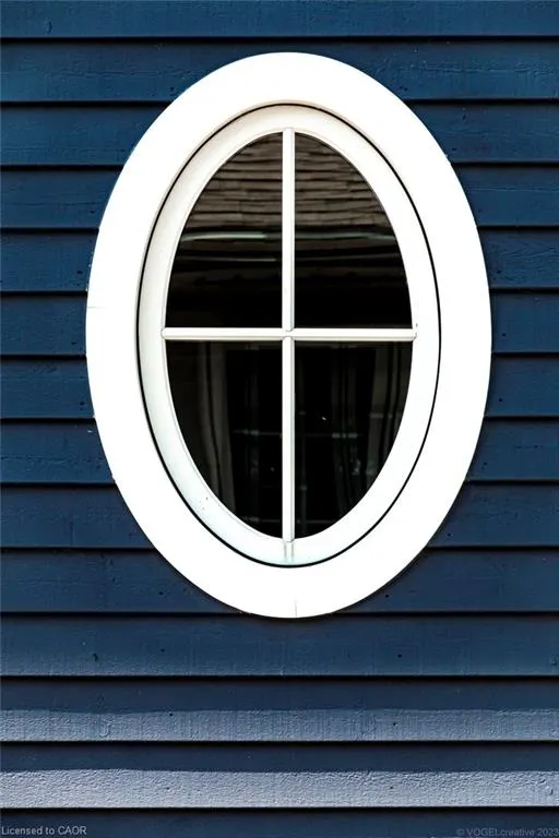 44 Head Street