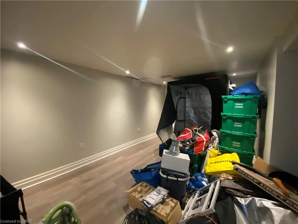 24 Queenslea Drive