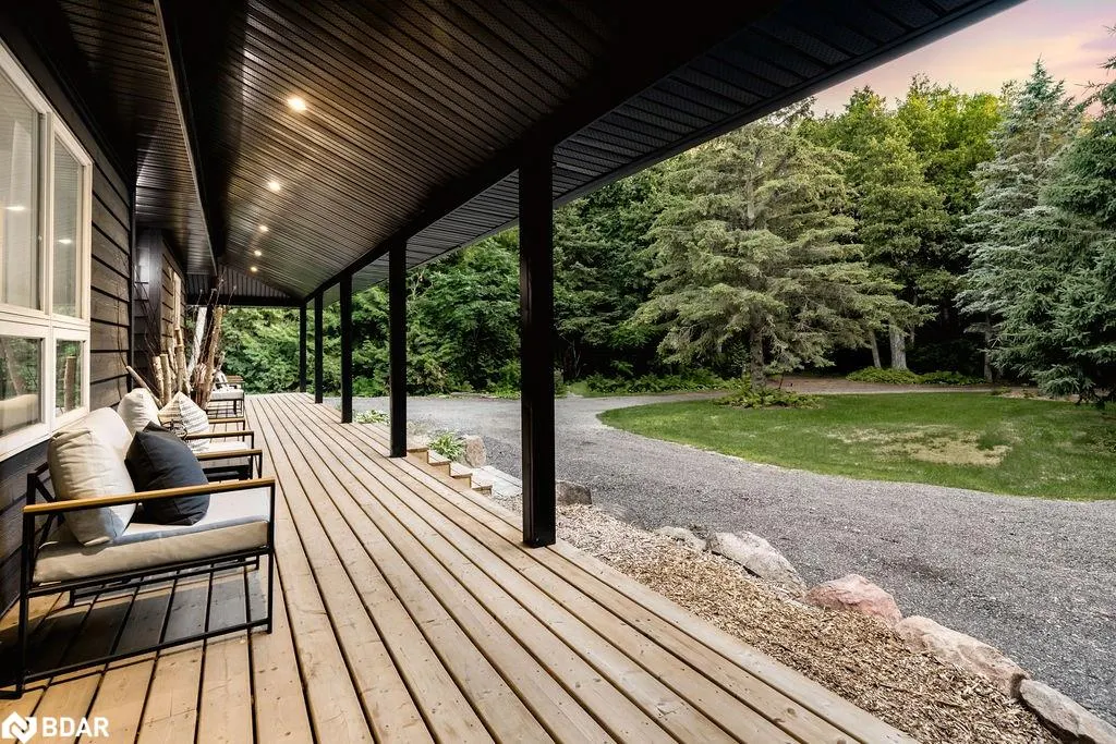 16245 7th Concession Road