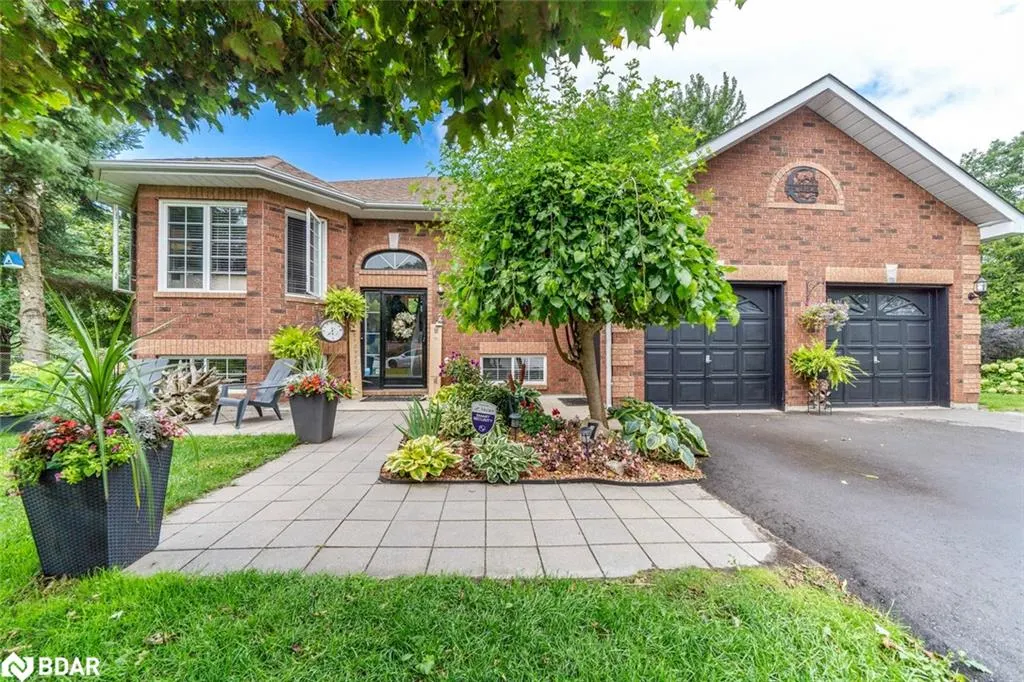 7 Coles Court