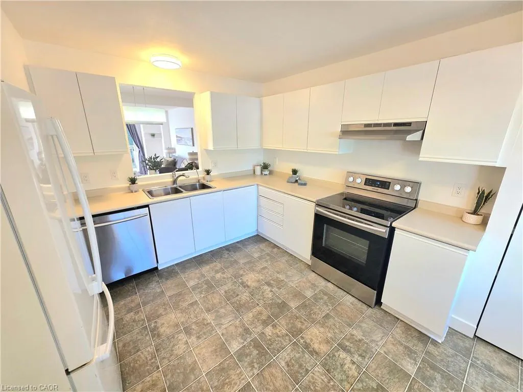 26 Poplar Drive, #5