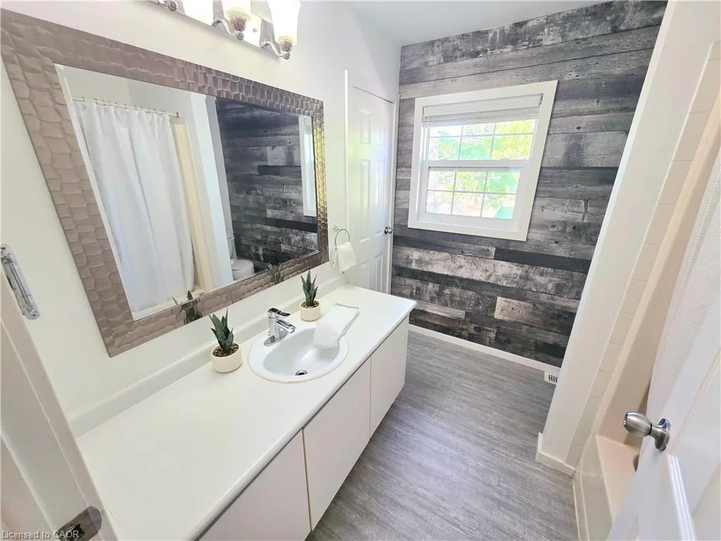26 Poplar Drive, #5