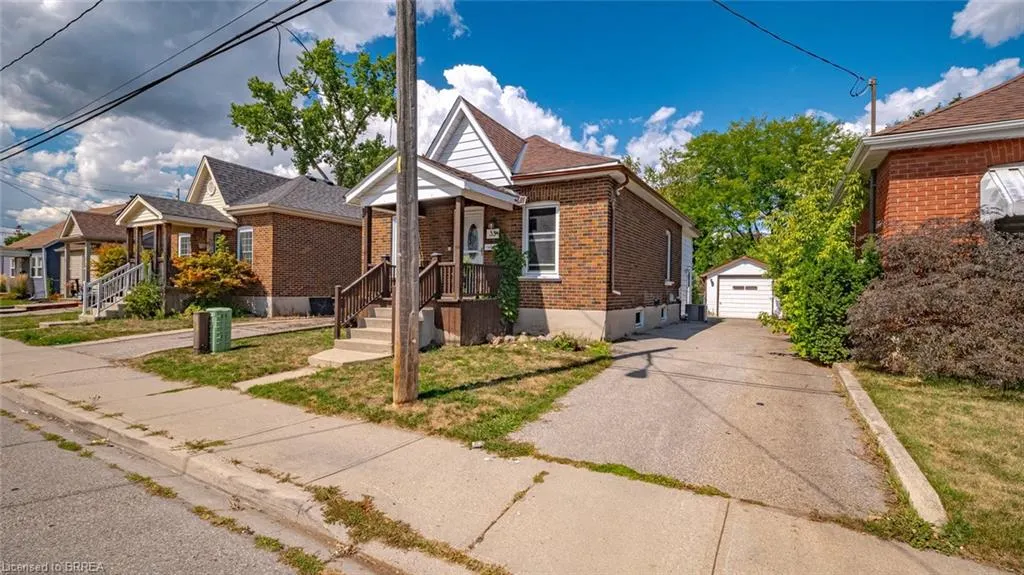 35 Salisbury Avenue