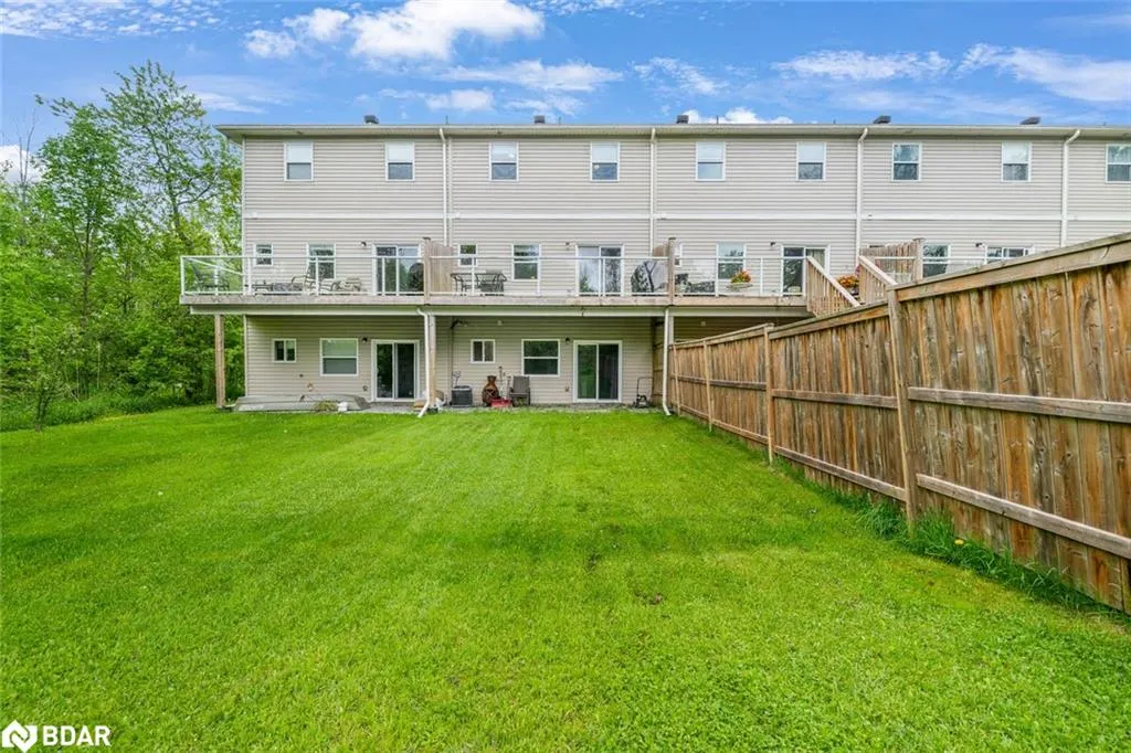 2616 Grand Tamarack Crescent