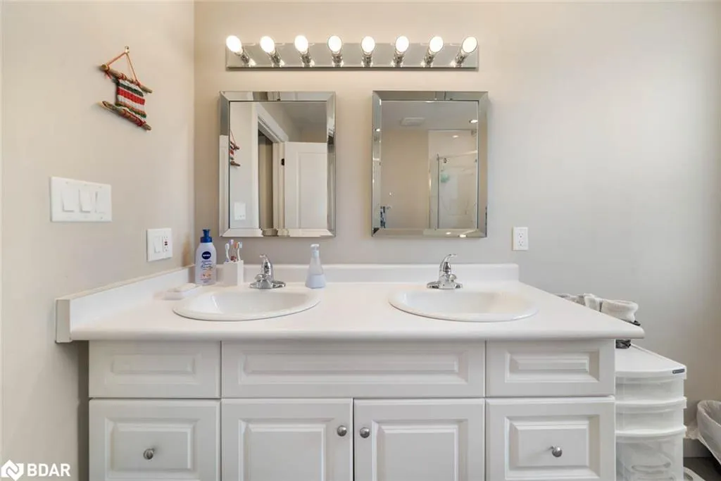 2616 Grand Tamarack Crescent