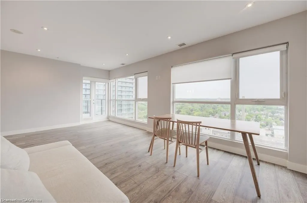 1 Victoria Street S, #1513