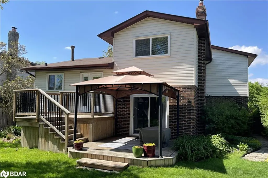 780 Woodward Avenue