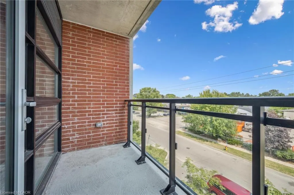 15 Prince Albert Boulevard, #316