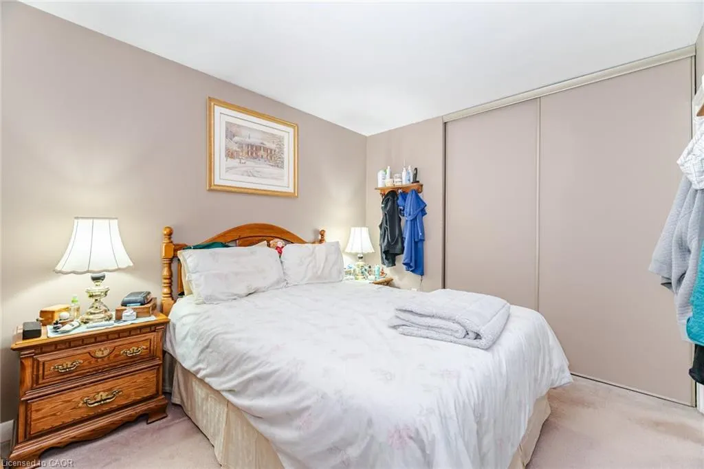 5 Sterne Avenue
