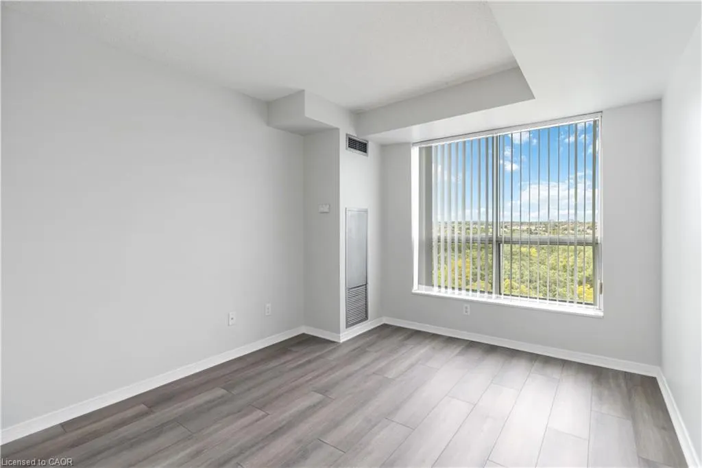 2565 Erin Centre Boulevard, #1213