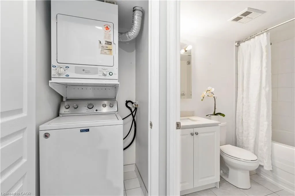 2565 Erin Centre Boulevard, #1213