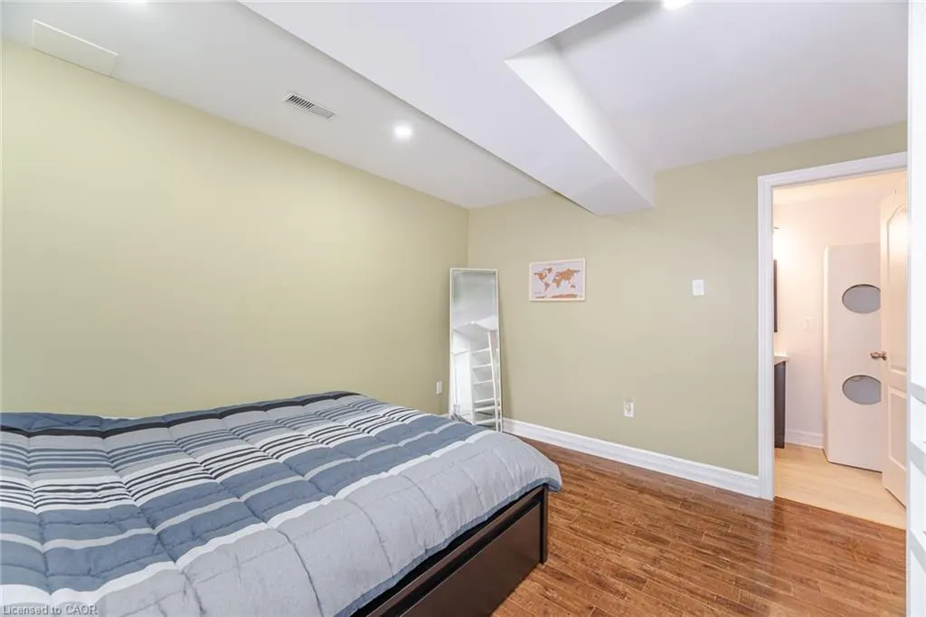 106 Eastbrook Way
