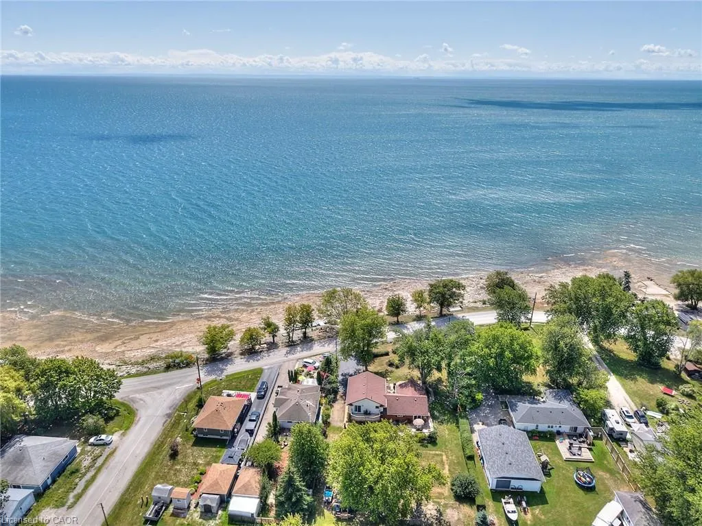 2785 Lakeshore Road