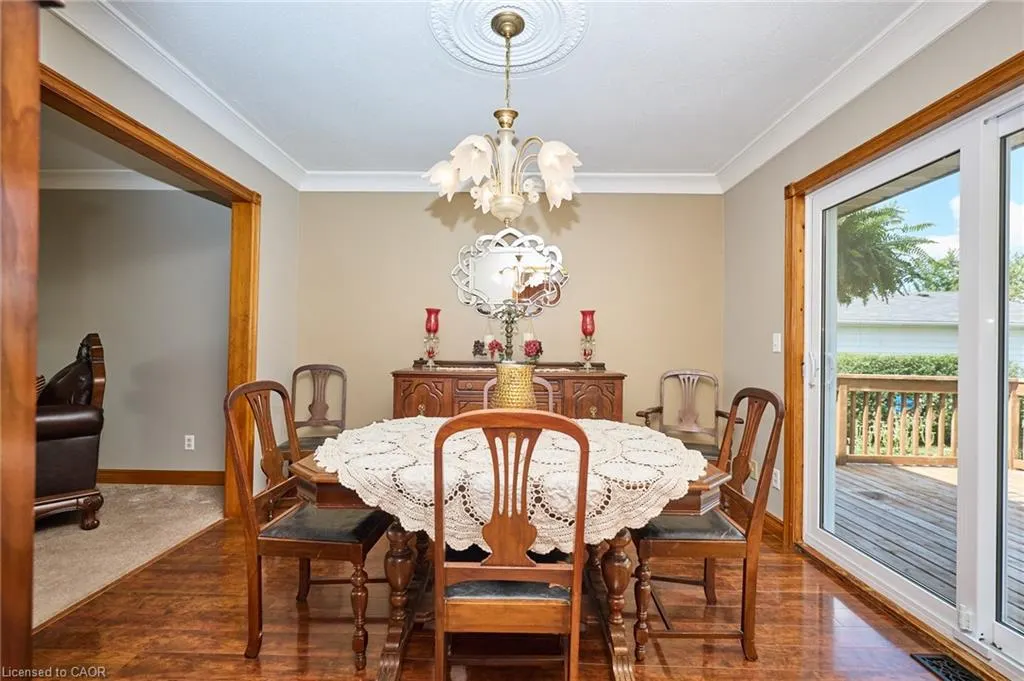 2785 Lakeshore Road