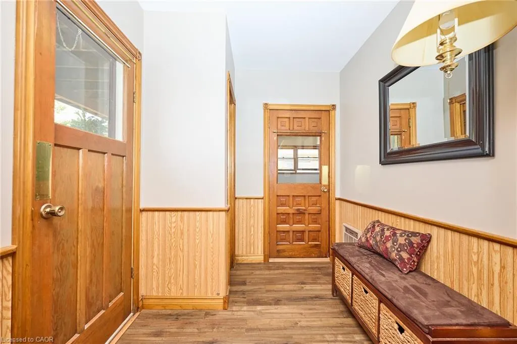 2785 Lakeshore Road