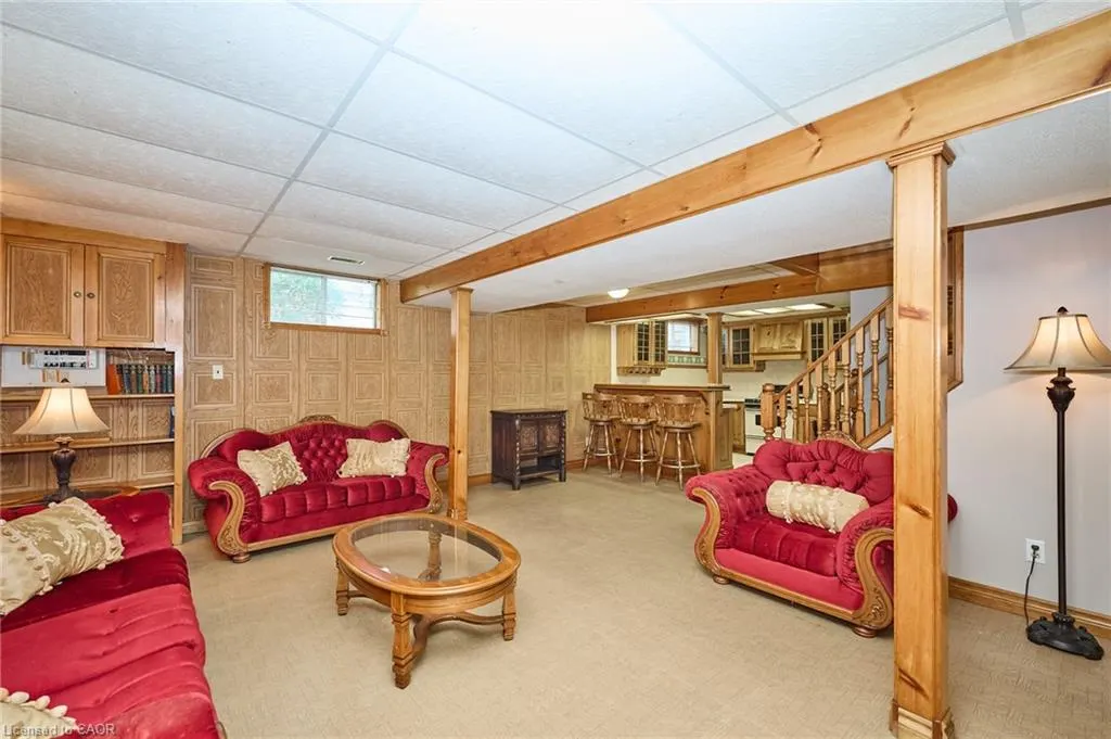 2785 Lakeshore Road
