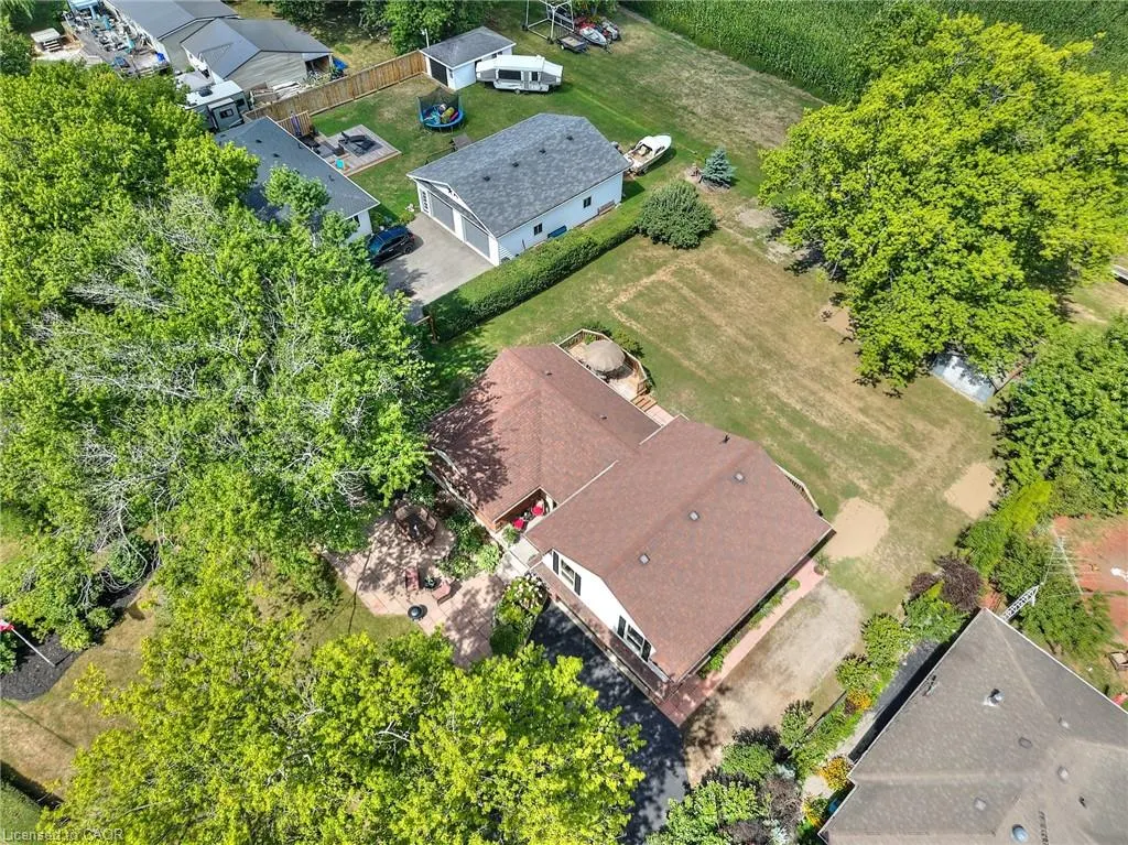 2785 Lakeshore Road