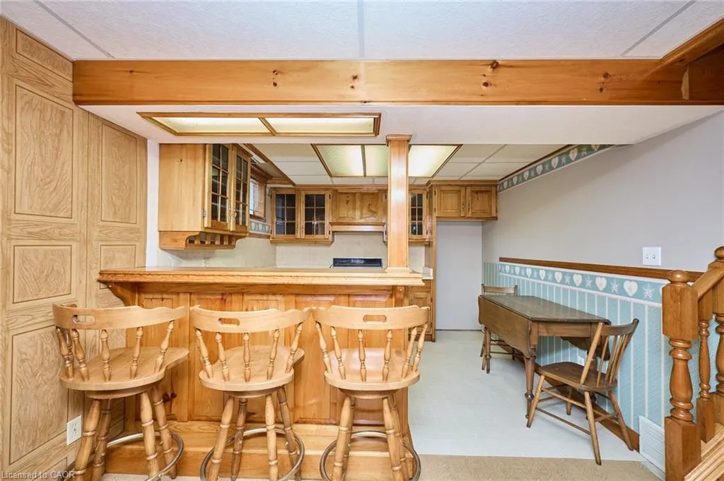 2785 Lakeshore Road