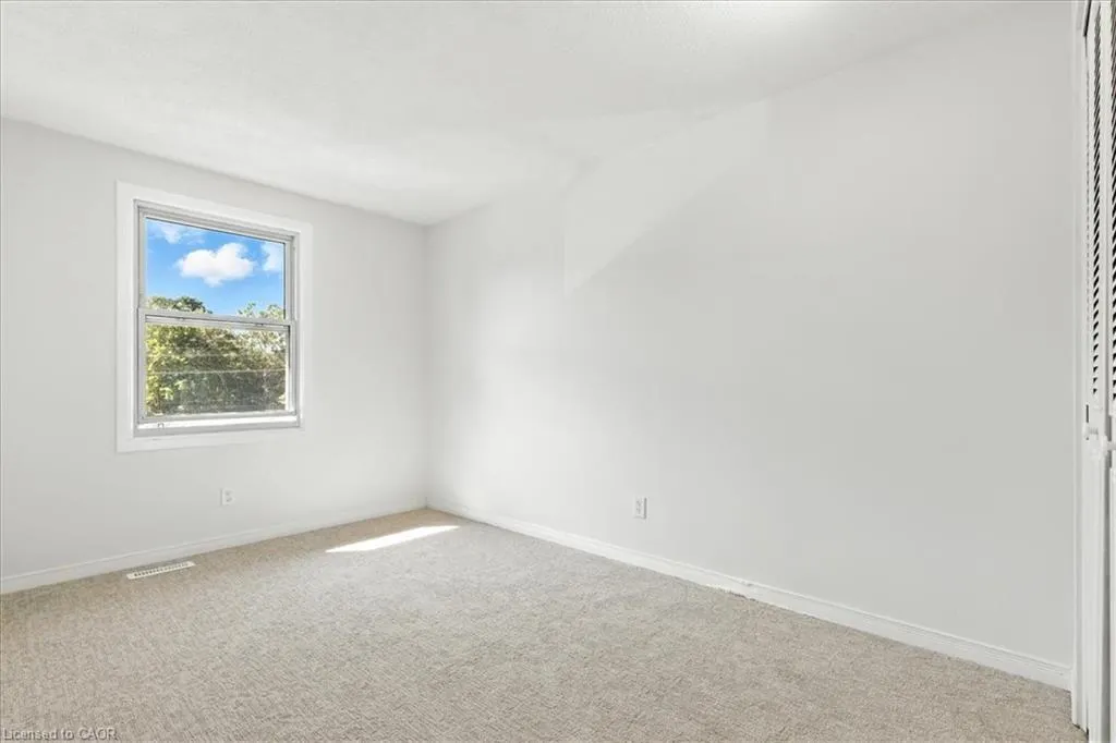 11 Grand River Boulevard, #29