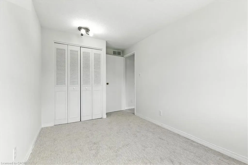 11 Grand River Boulevard, #29