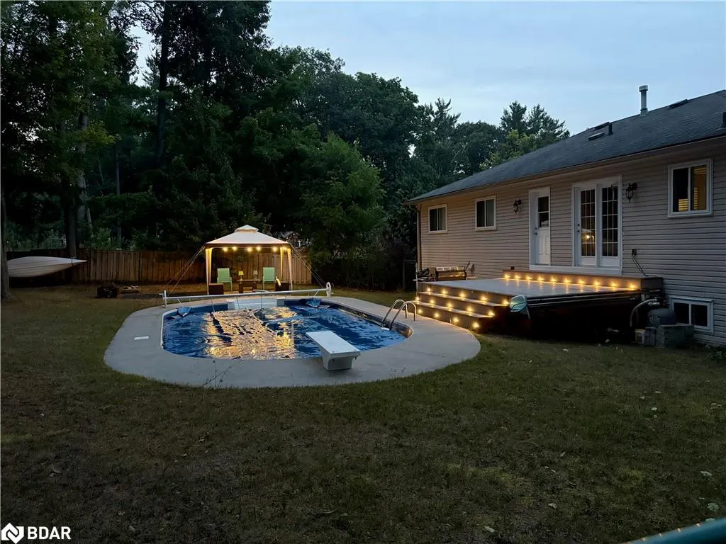 9 Birdie Court