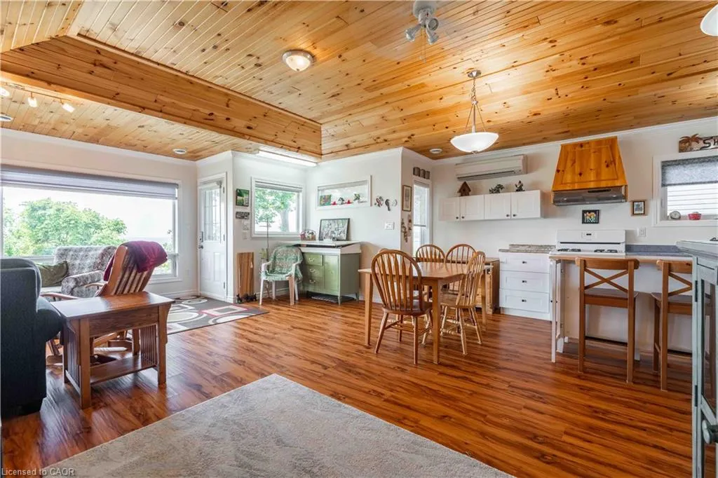 2399 Lakeshore Road