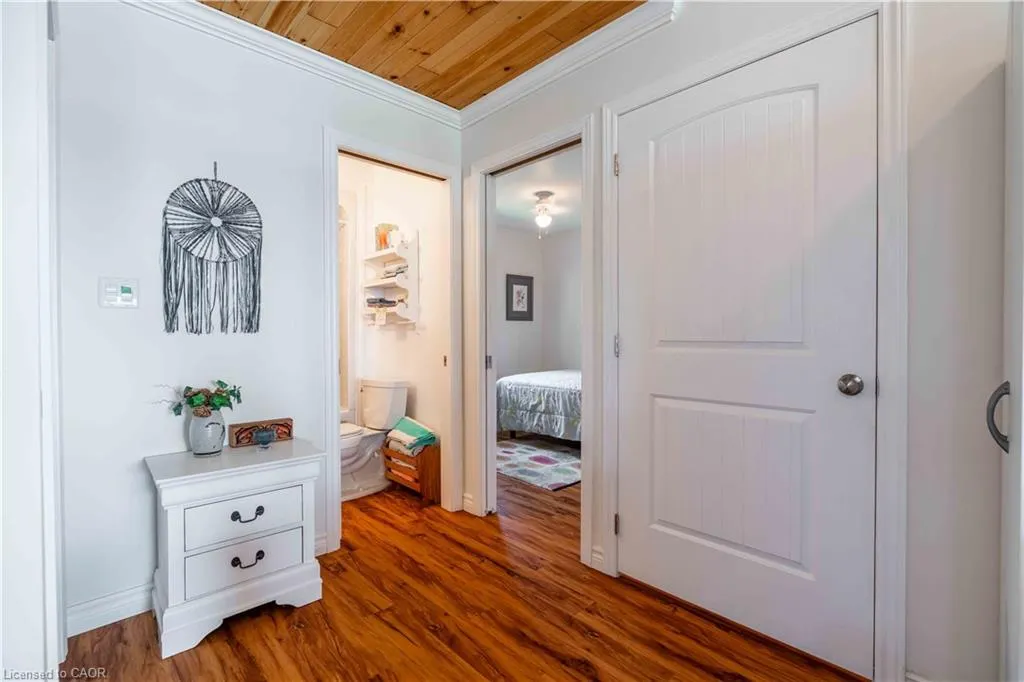 2399 Lakeshore Road