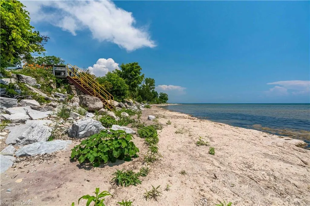 2399 Lakeshore Road
