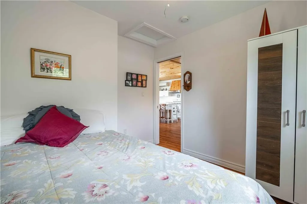 2399 Lakeshore Road
