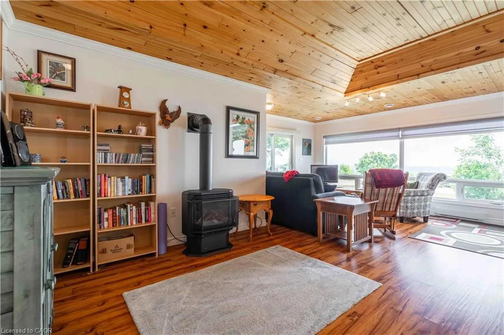 2399 Lakeshore Road