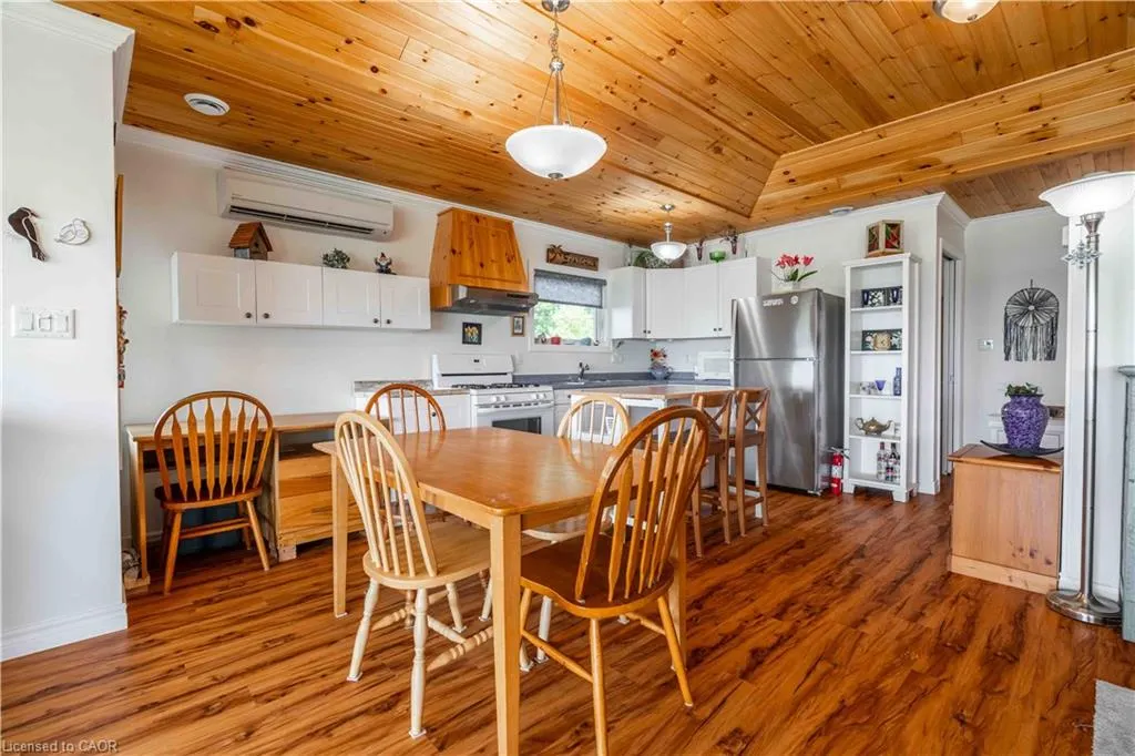 2399 Lakeshore Road