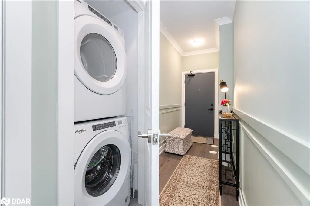 1085 Douglas Mccurdy Common, #111