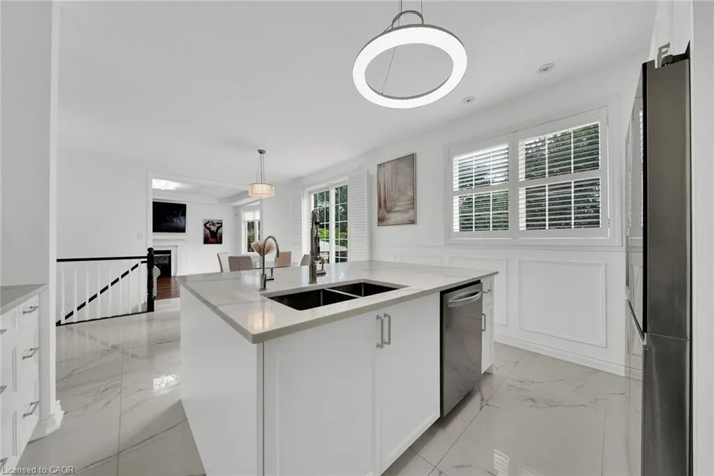 48 Montreal Circle