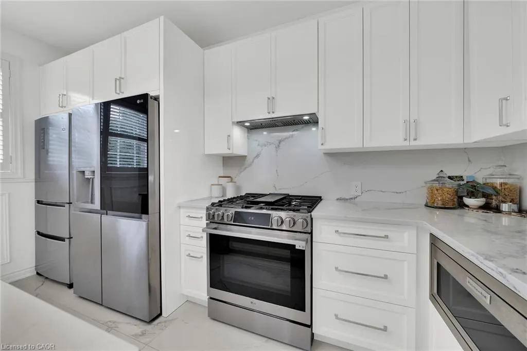 48 Montreal Circle