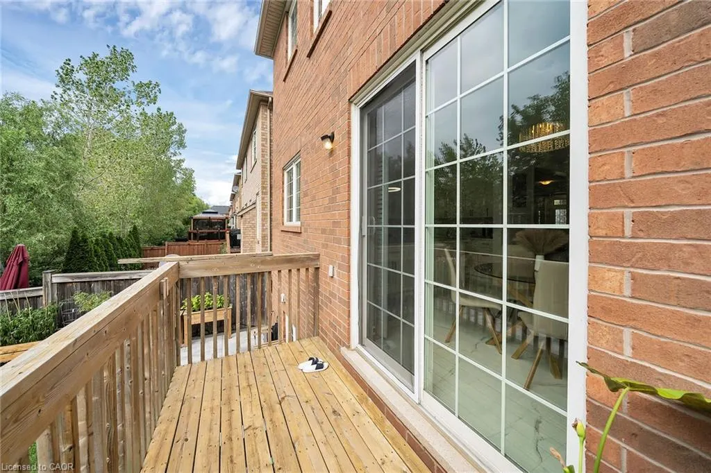 48 Montreal Circle