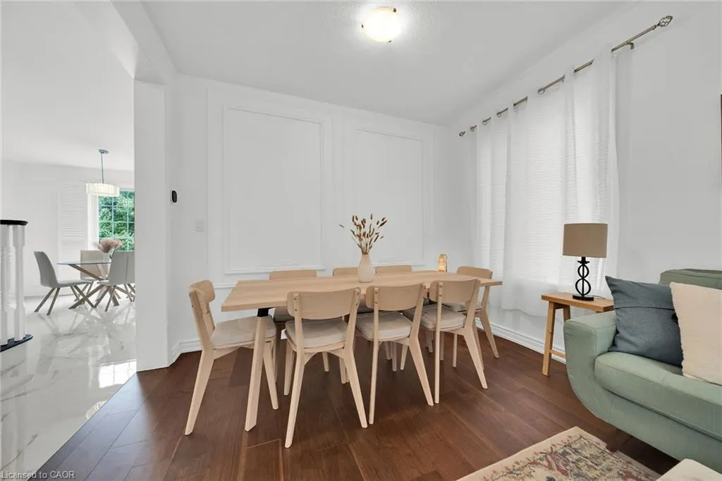 48 Montreal Circle