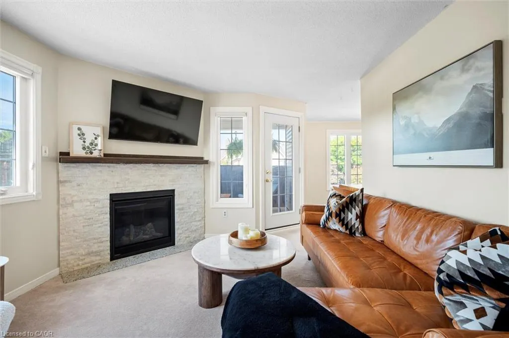 2055 Walkers Line, #206