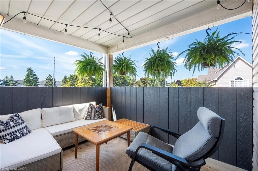 2055 Walkers Line, #206
