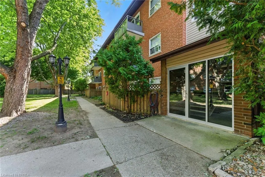 612 Grey Street, #7