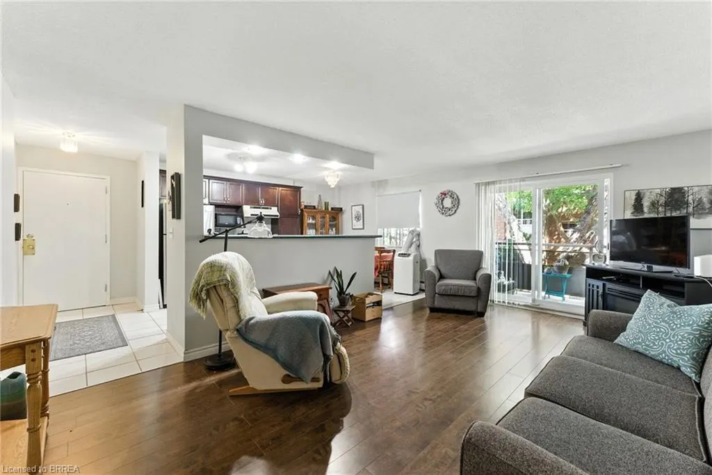 612 Grey Street, #7