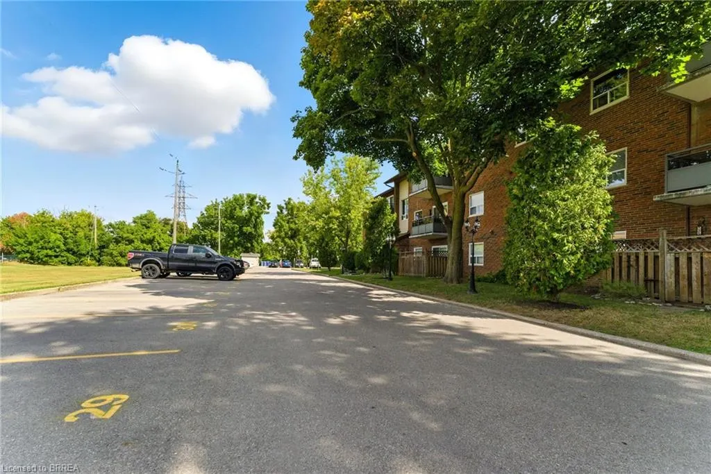 612 Grey Street, #7